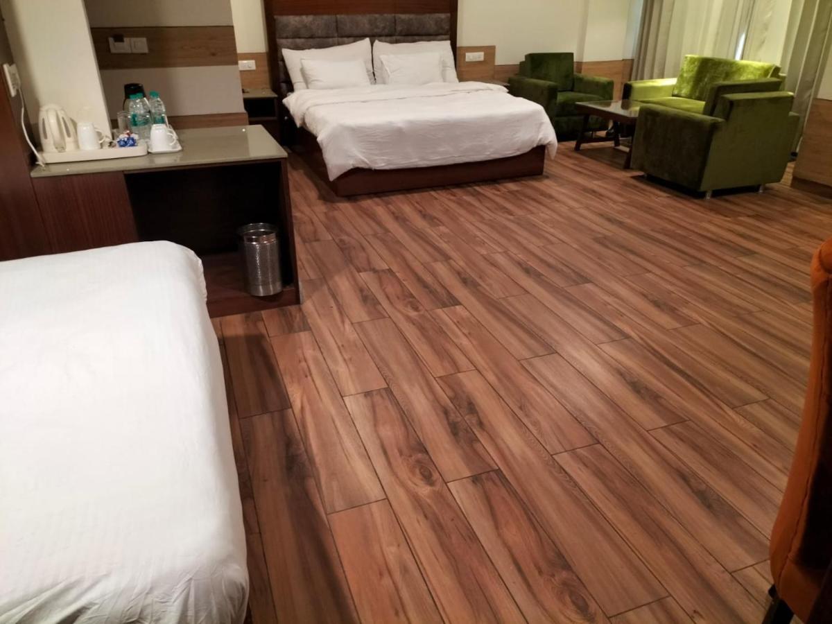 Hotel Ambica Katra Katra  Eksteriør bilde