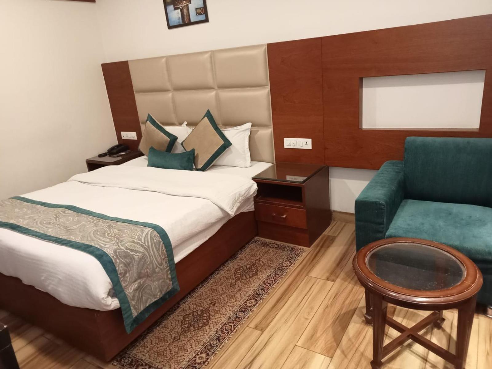 Hotel Ambica Katra Katra  Eksteriør bilde