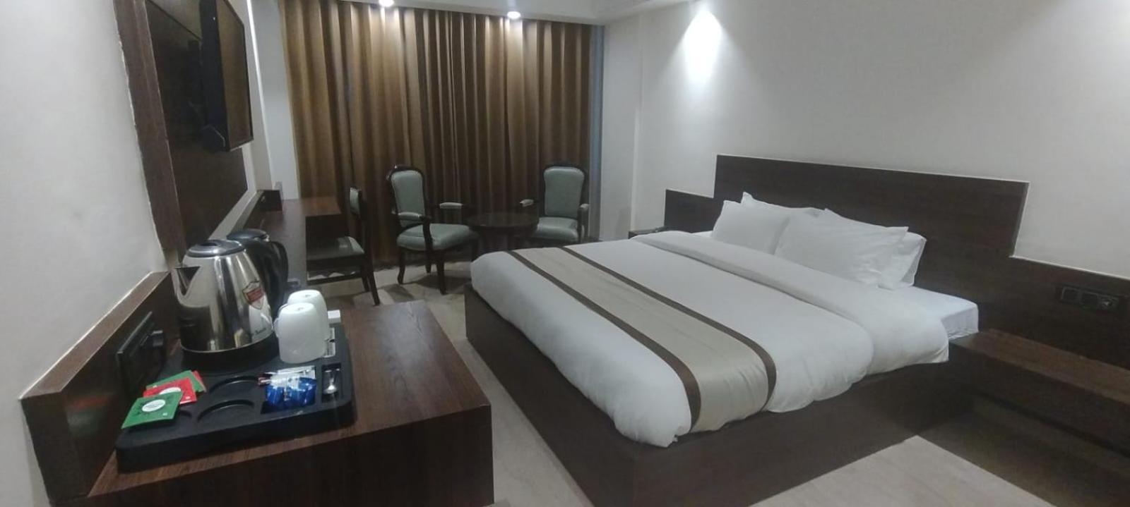 Hotel Ambica Katra Katra  Eksteriør bilde
