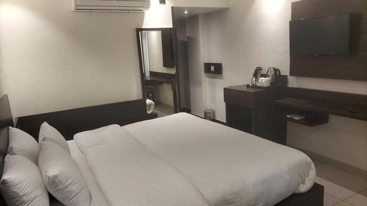 Hotel Ambica Katra Katra  Eksteriør bilde